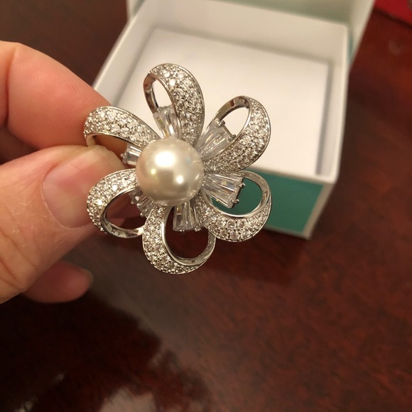 Brooch. SOLD - Picture 4 of 8